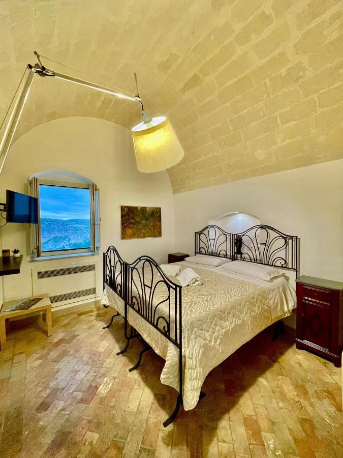 Dimora La Gravina Bed & Breakfast Matera Bagian luar foto