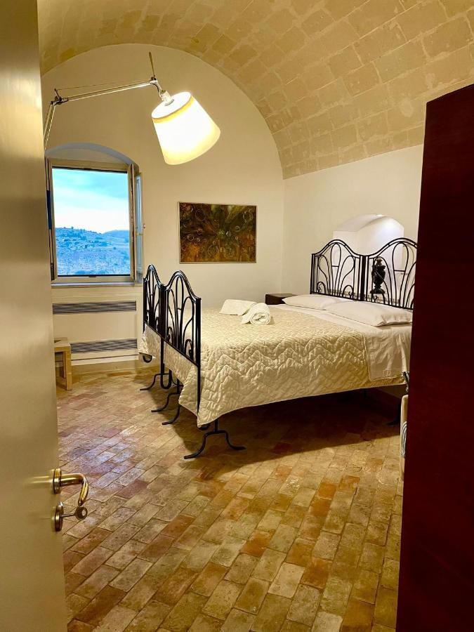 Dimora La Gravina Bed & Breakfast Matera Bagian luar foto