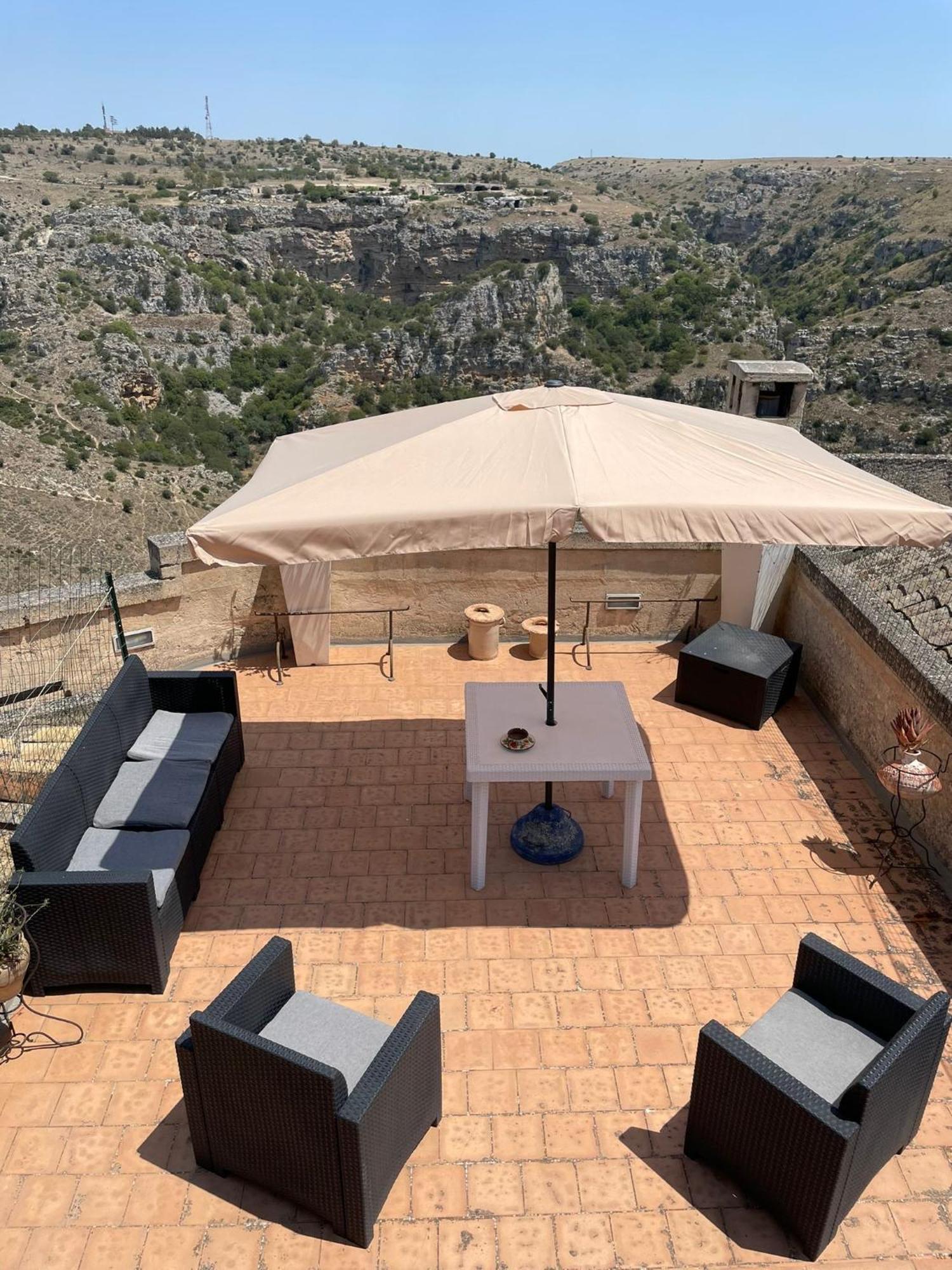 Dimora La Gravina Bed & Breakfast Matera Bagian luar foto